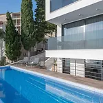 Ξενοδοχείο με διαμερίσματα Brzet - Luxury Boutique 4*
