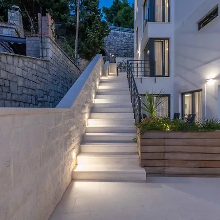 Brzet - Luxury Boutique Ξενοδοχείο με διαμερίσματα Omiš