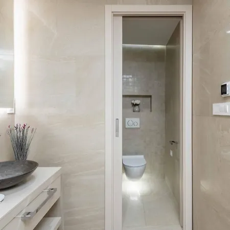 Brzet - Luxury Boutique Omis